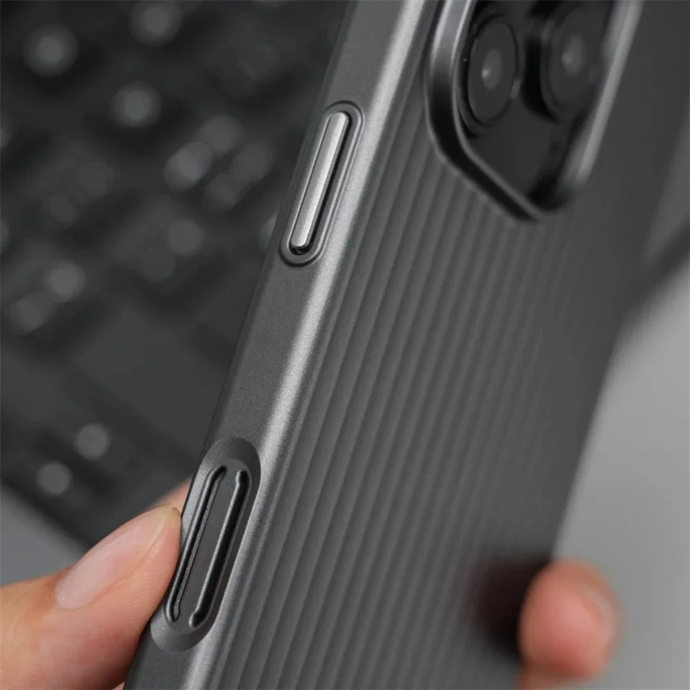 Luxury Stripes Metallic Paint Armor Case For iPhone 17 Air 16 15 14 13 Pro Max Shockproof Camera Protective Slim Matte PC Funda